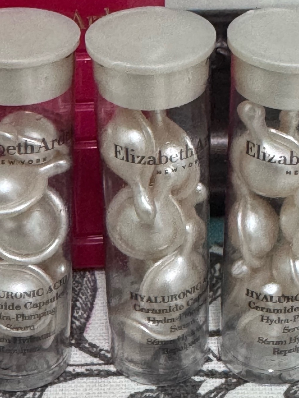 4) Elizabeth Arden Bundle - Picture 8 of 8